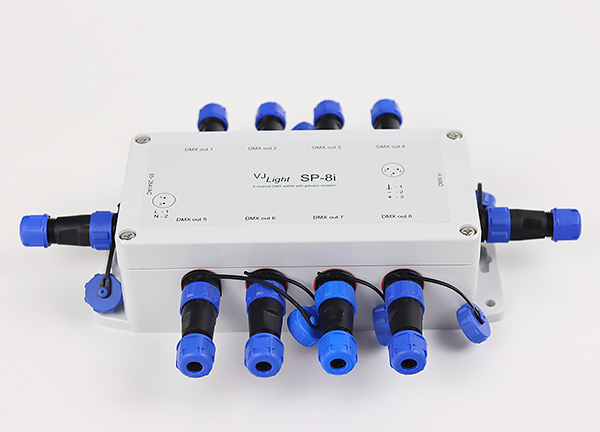 Всепогодный IP68 DMX сплиттер-усилитель свободного крепления с двойной гальванической развязкой &quot;VJLight SP-6i&quot;.